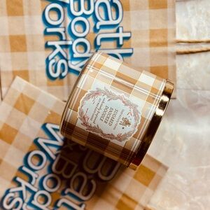 Bath & Body Works Golden Plaid Candle